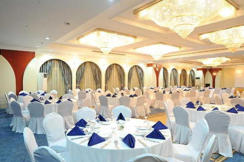 Sunday International Dubaï